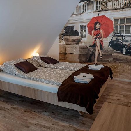 Bed and Breakfast F57 - Franko Csaladi Panzio Balatonlelle Exteriér fotografie