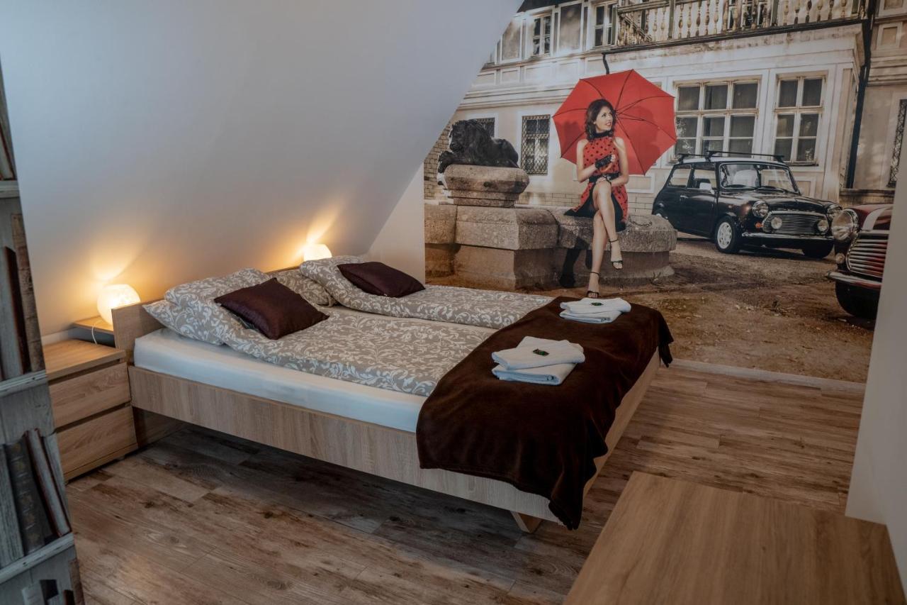 Bed and Breakfast F57 - Franko Csaladi Panzio Balatonlelle Exteriér fotografie