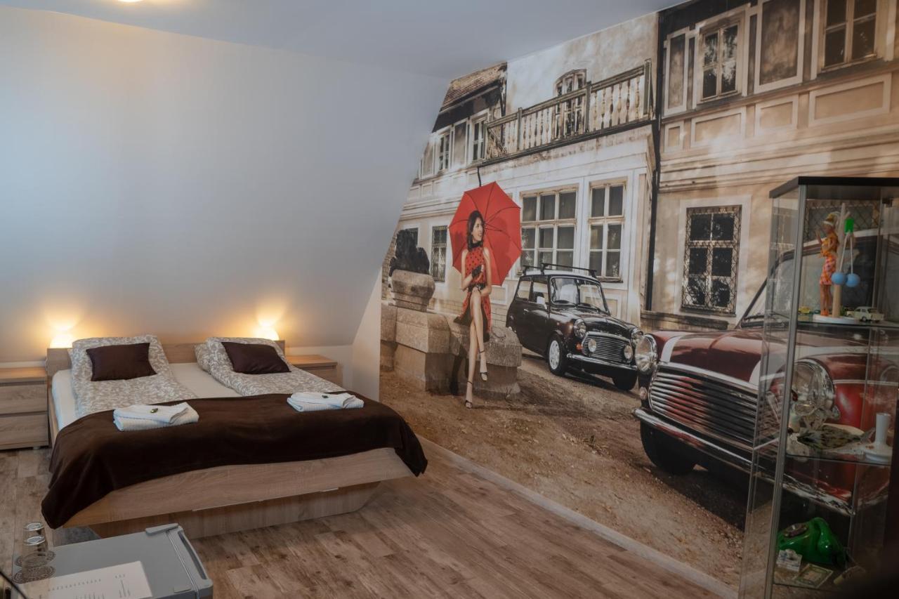Bed and Breakfast F57 - Franko Csaladi Panzio Balatonlelle Exteriér fotografie