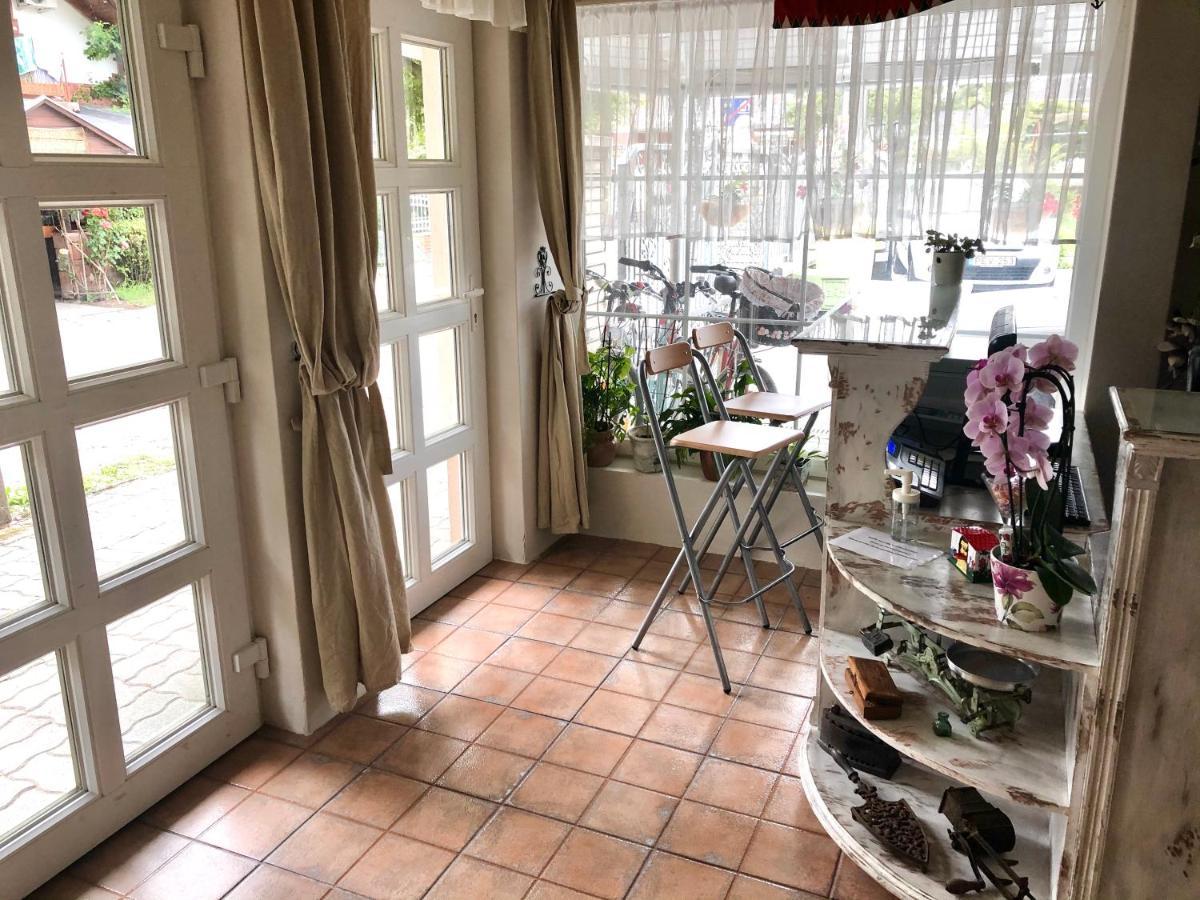 Bed and Breakfast F57 - Franko Csaladi Panzio Balatonlelle Exteriér fotografie